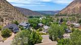 390 Jenny Place - Photo 7