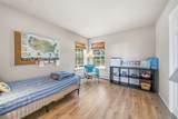 1533 Crest View Way - Photo 11