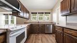 2902 Violet Place - Photo 16