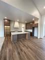 610 Manzanita Drive - Photo 2