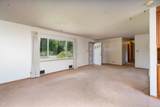 658 Young Street - Photo 5