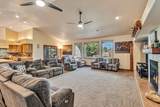 923 Vista Court - Photo 25