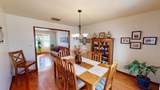 2042 Surrey Court - Photo 14
