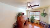 2042 Surrey Court - Photo 19