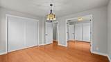 1042 Lakeside Court - Photo 19