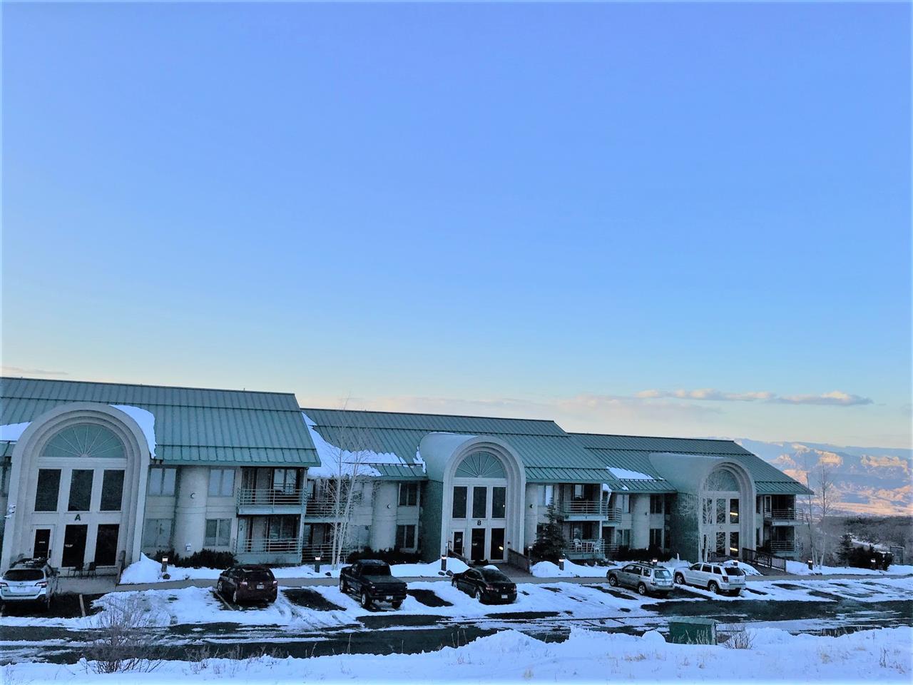 5100 Valley View Drive - Photo 1