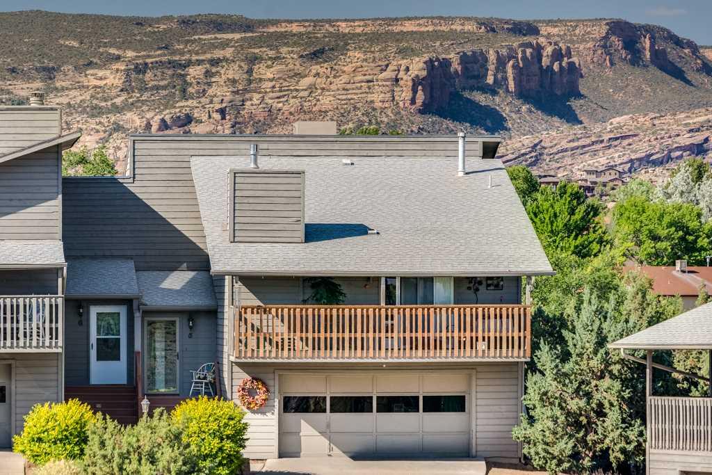 406 Ridges Boulevard - Photo 1