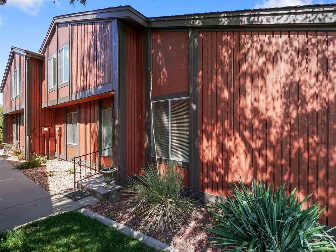 1155 Lakeside Drive - Photo 1
