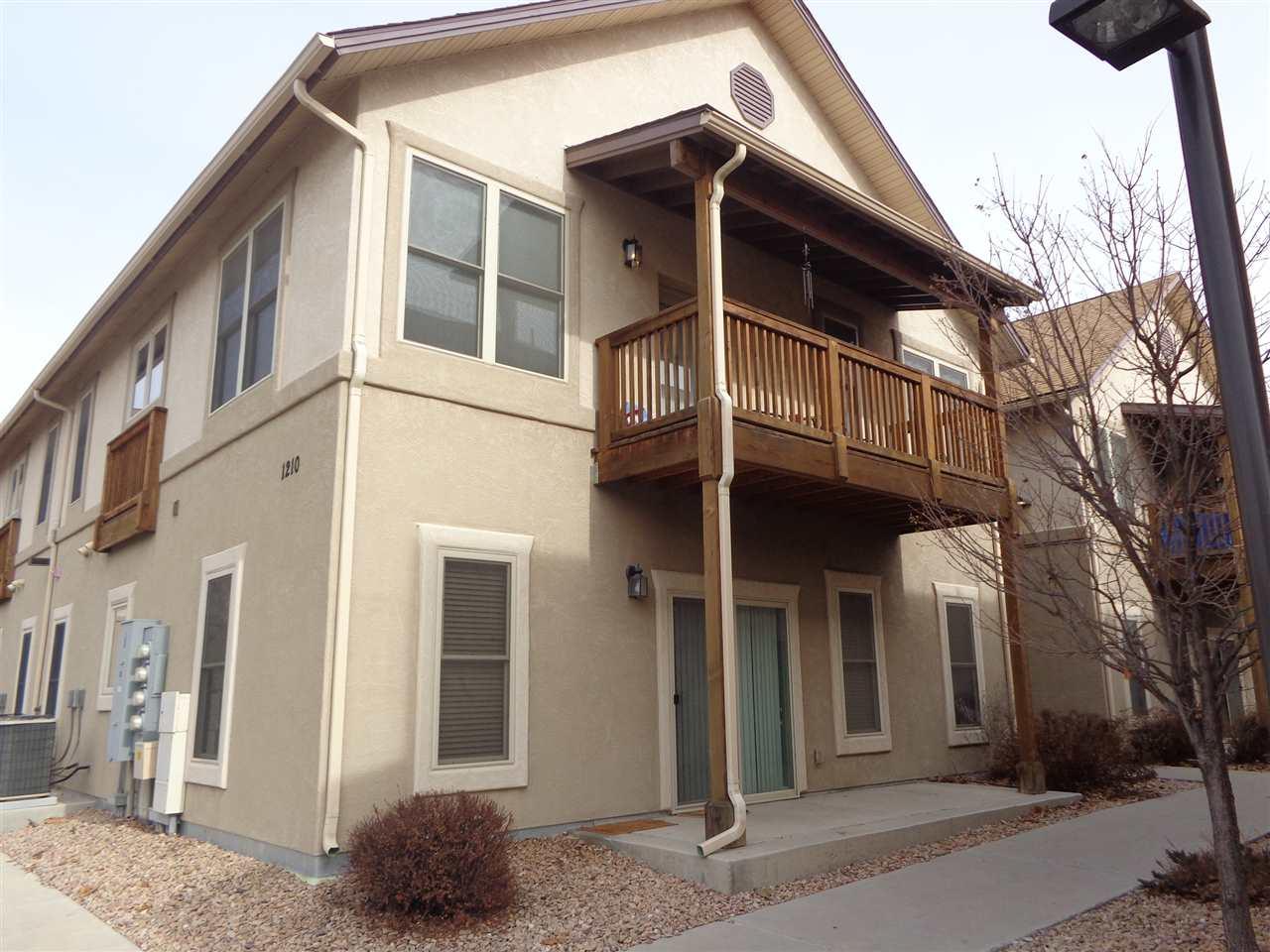 1210 Walnut Avenue - Photo 1