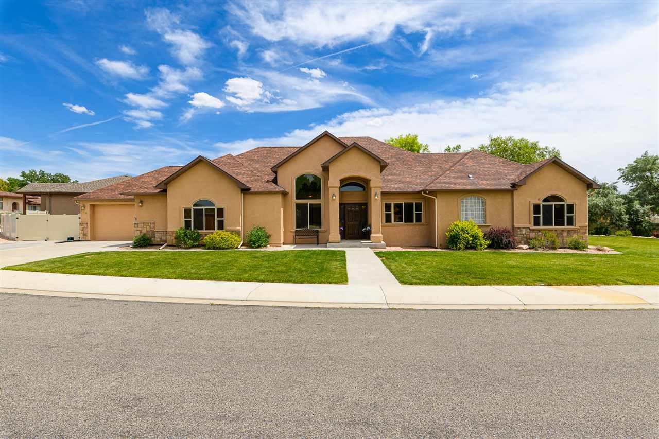 708 Cloverdale Drive - Photo 1