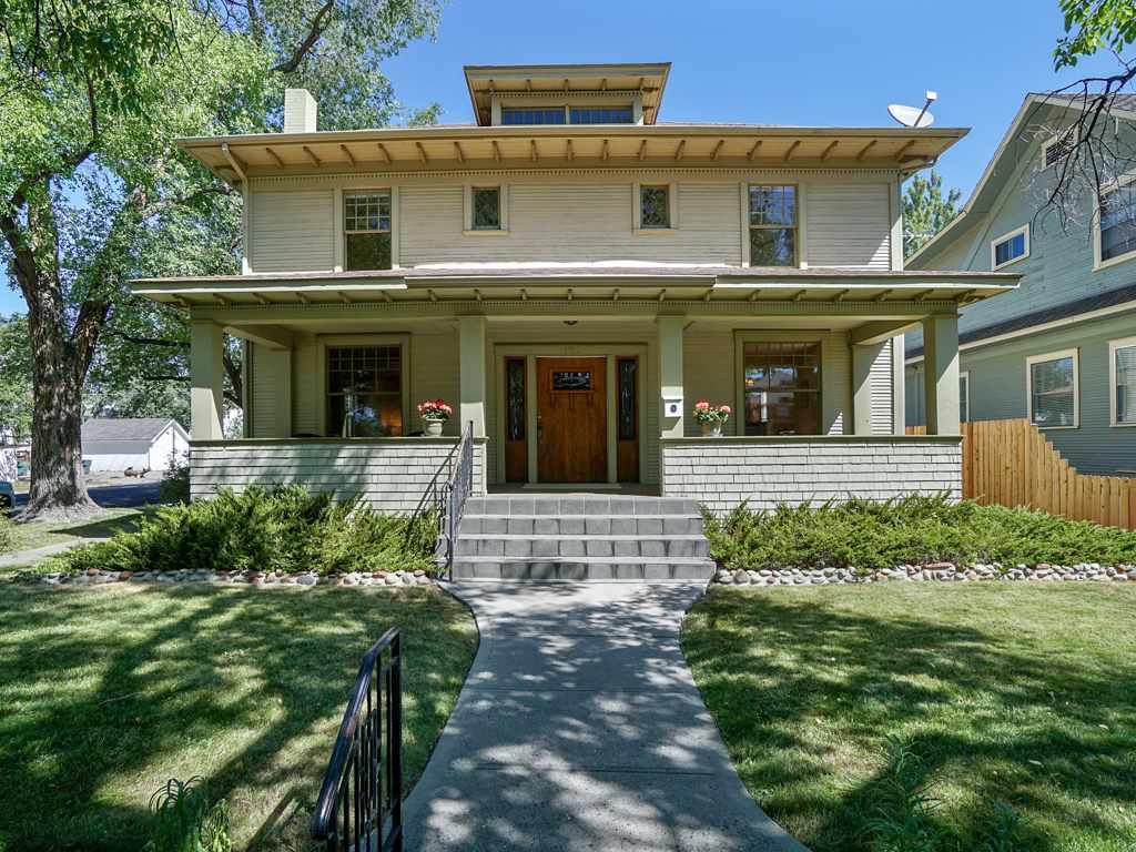 1104 Main Street - Photo 1