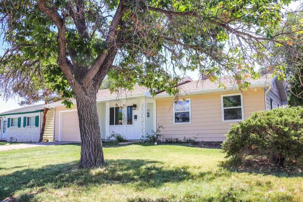 2031 Chipeta Avenue - Photo 1