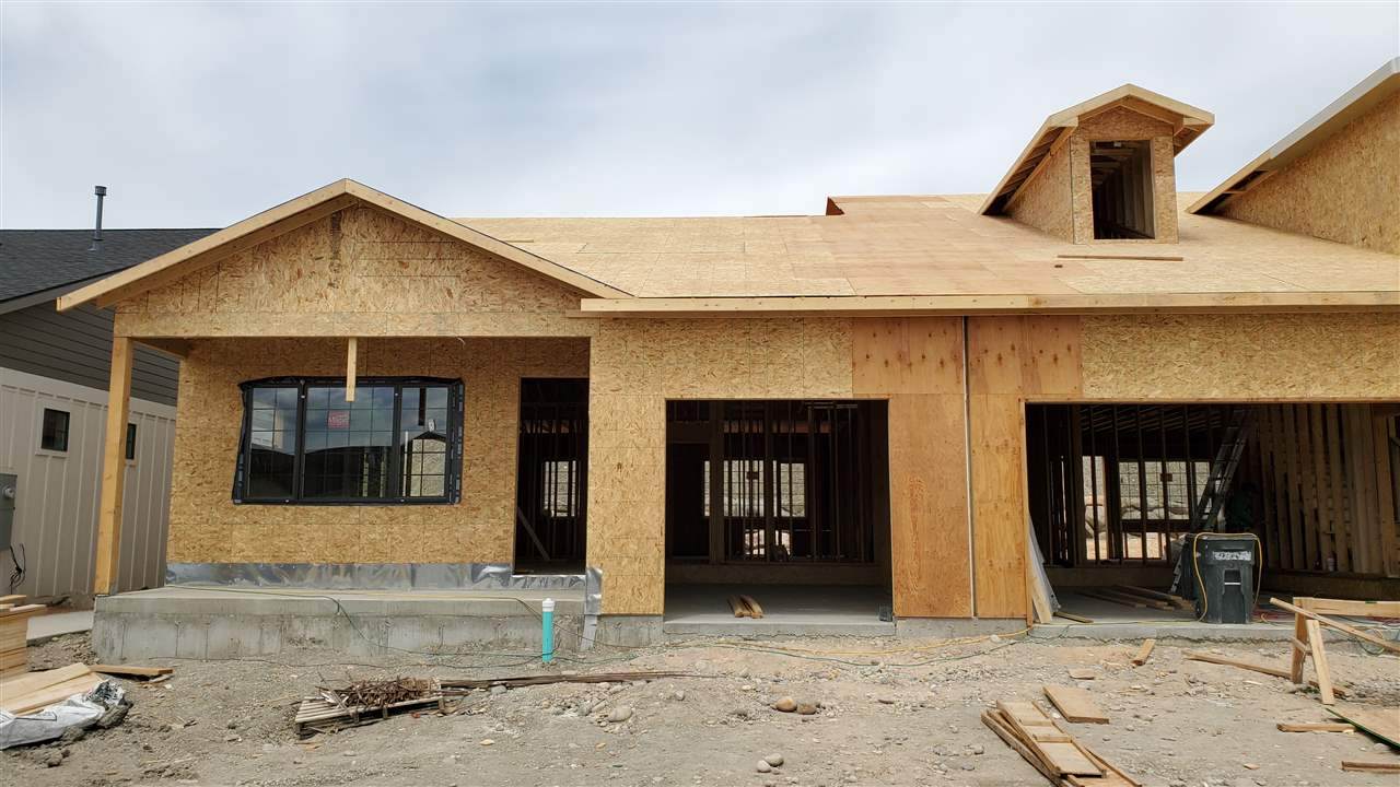 1840 Wellington Avenue - Photo 1 1840 Wellington Avenue - Photo 1