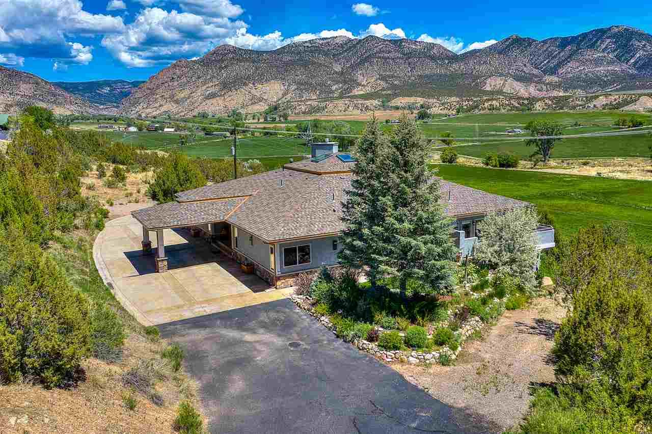 228 Mesa Drive - Photo 1