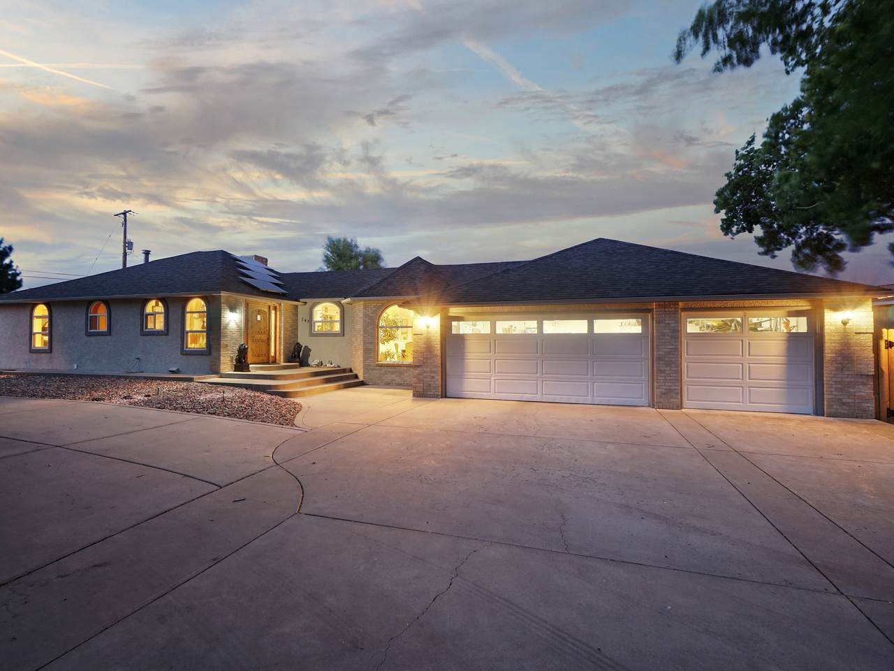 748 27 Road - Photo 1