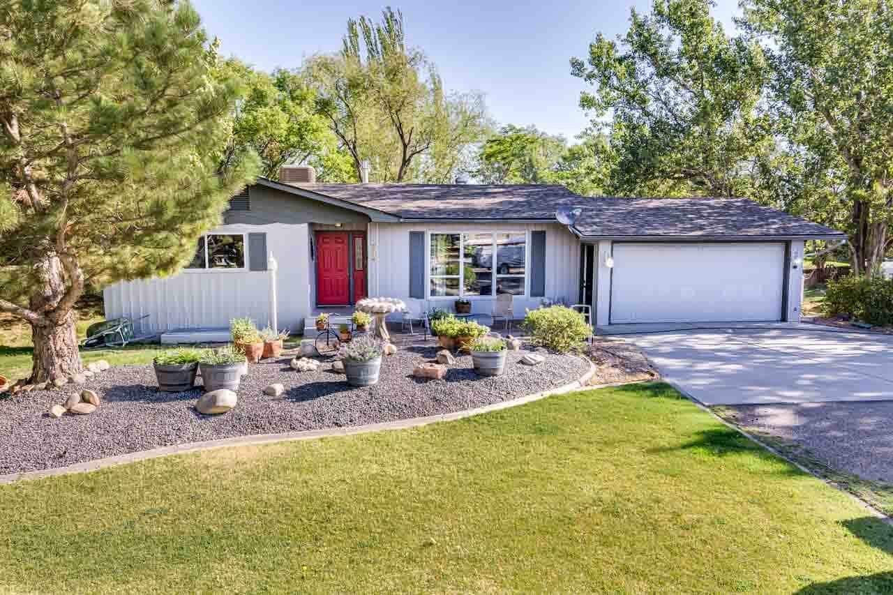 313 Country Club Park Drive - Photo 1