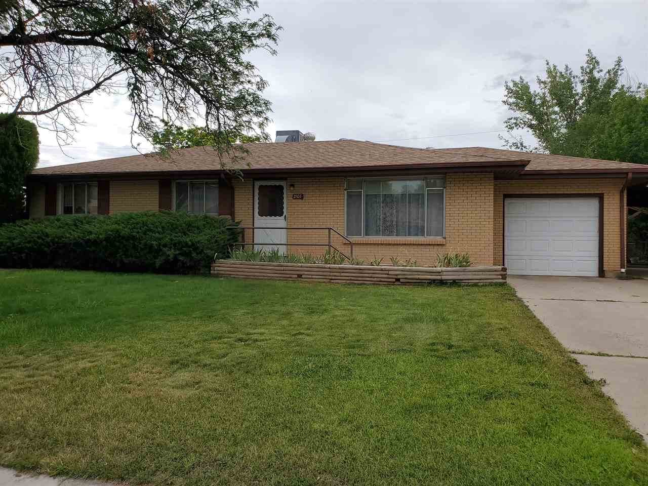 2108 Yosemite Road - Photo 1
