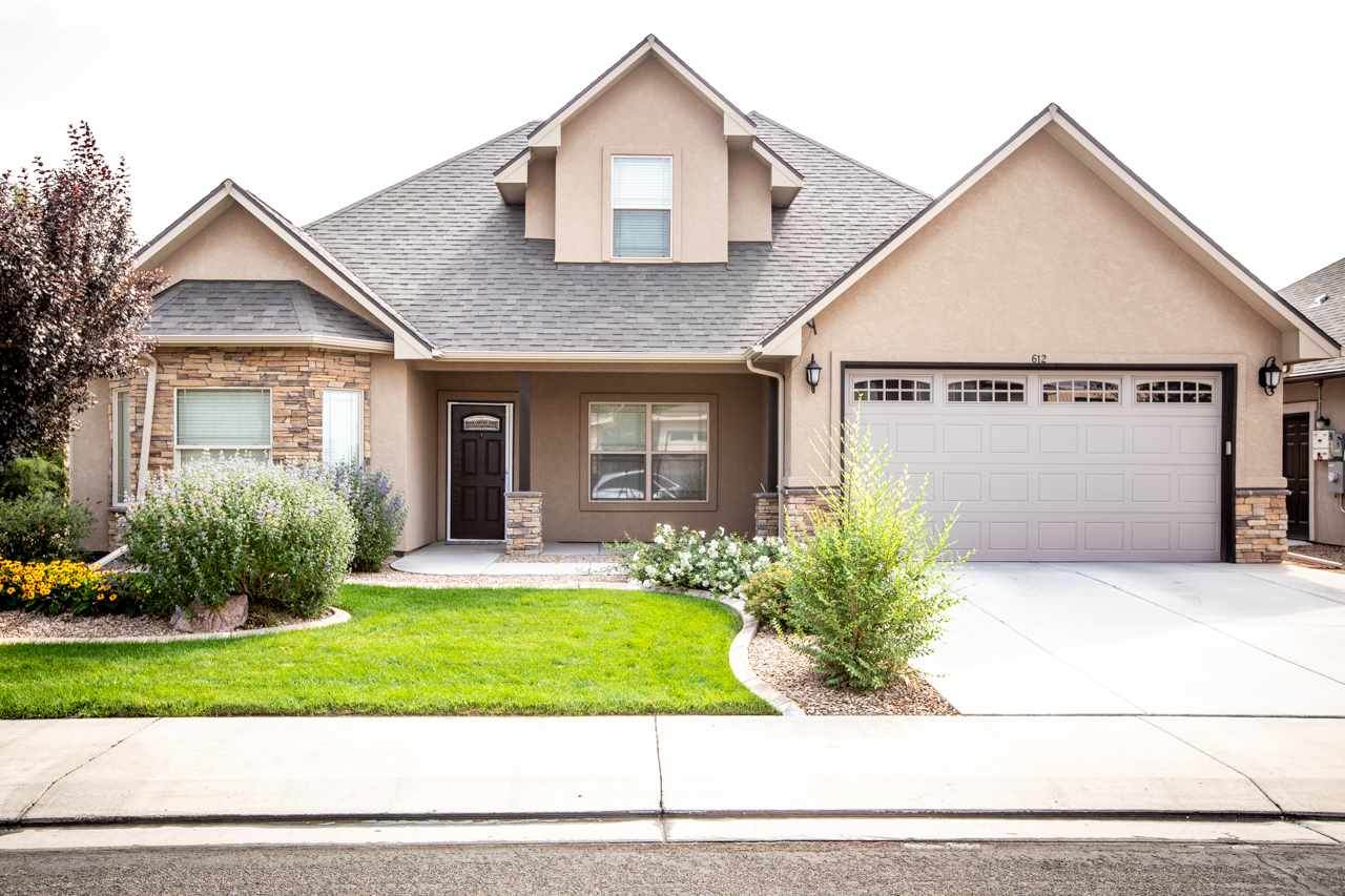 612 Silverado Drive - Photo 1