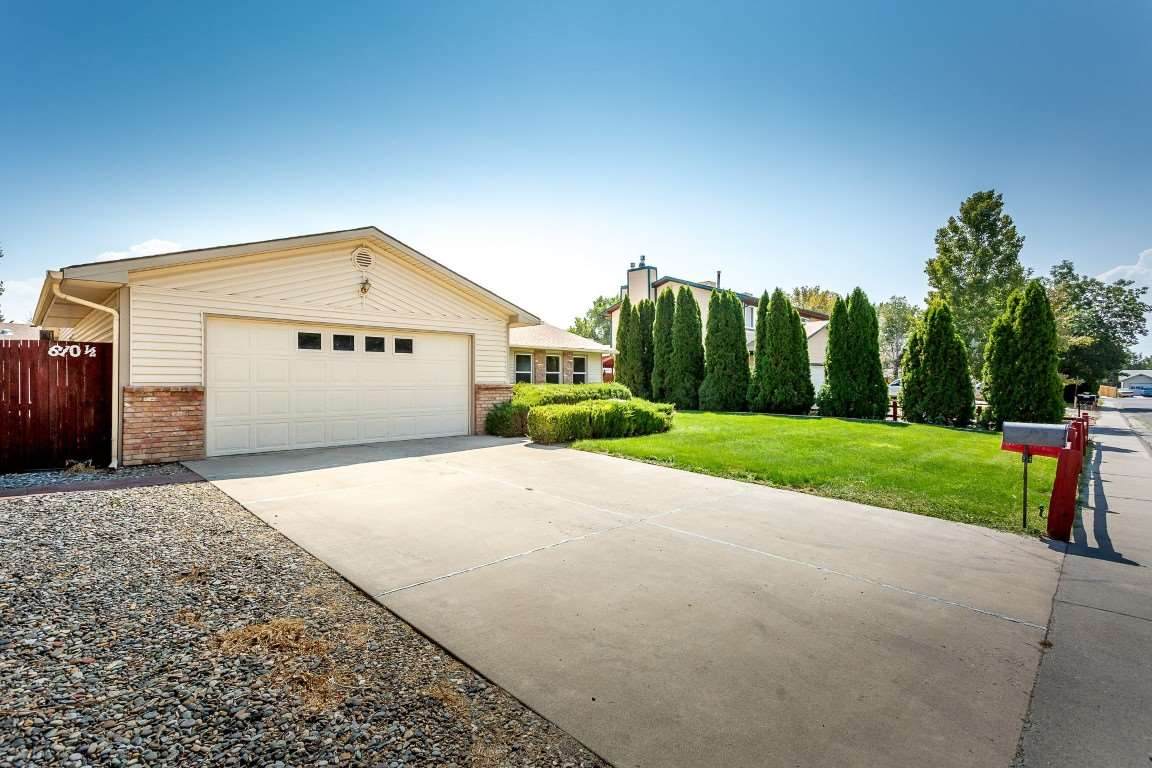 610 1/2 Sunset Court - Photo 1
