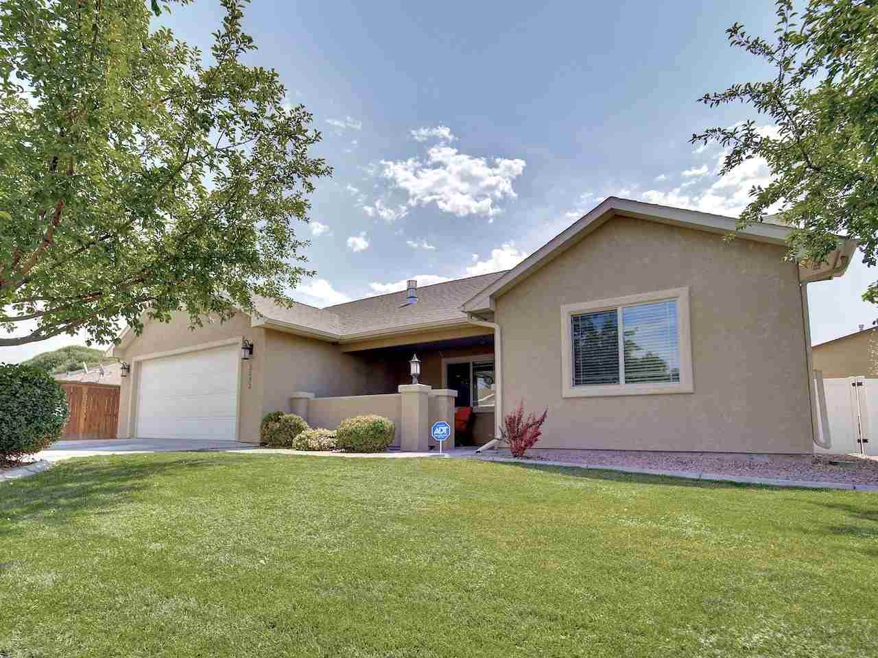 3033 Mohawk Avenue - Photo 1
