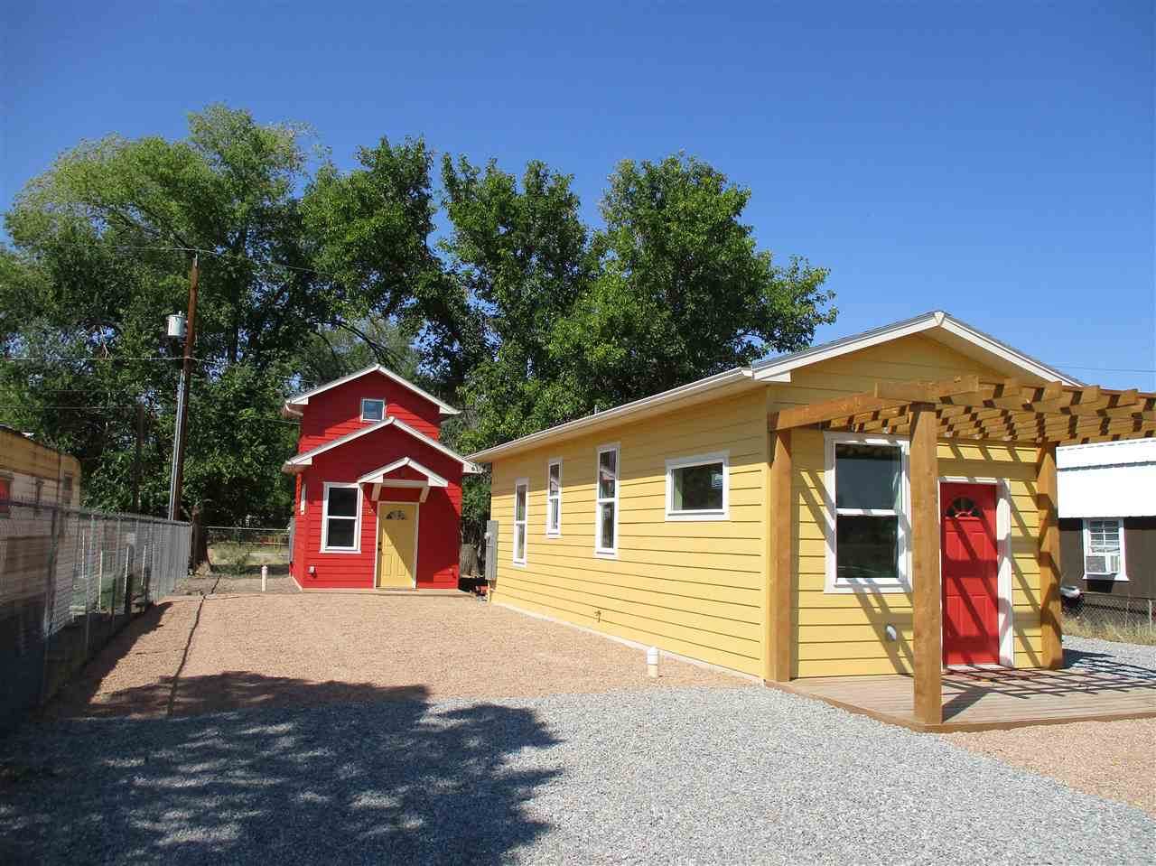 303 Mountain View Street - Photo 1