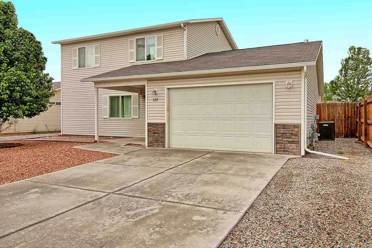 527 Autumn Breeze Drive - Photo 1