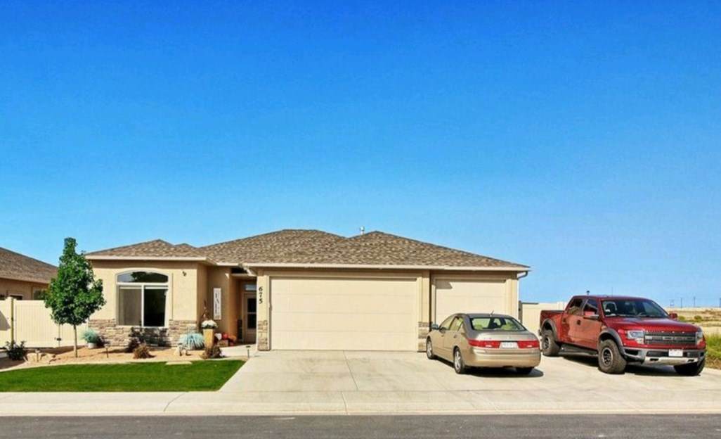 675 Strathearn Drive - Photo 1