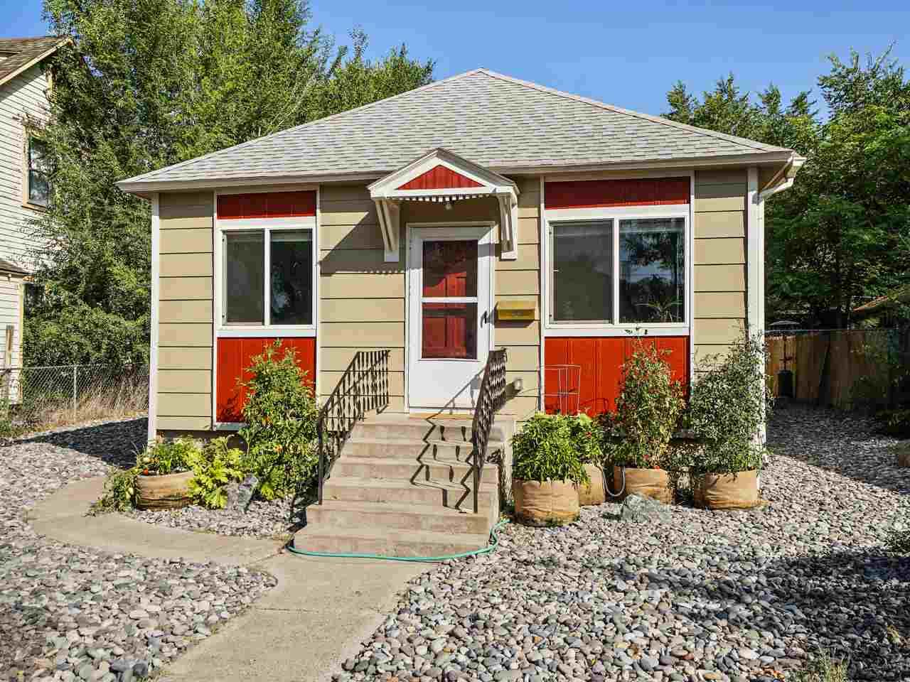 828 Chipeta Avenue - Photo 1