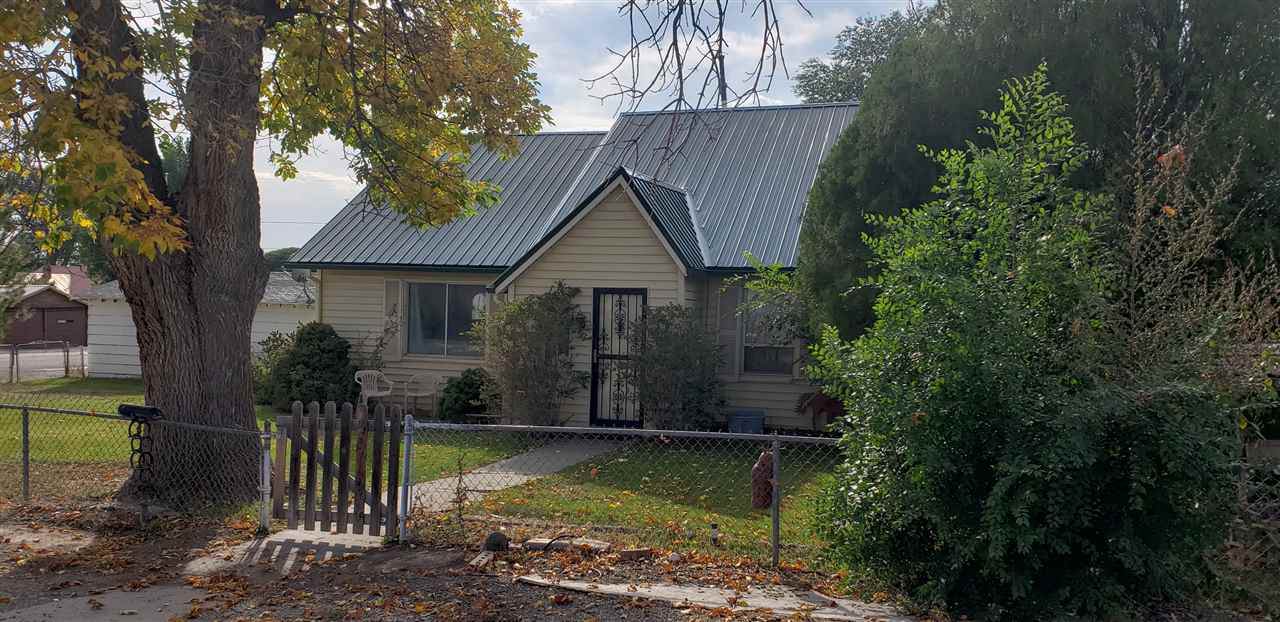 733 Minter Avenue - Photo 1