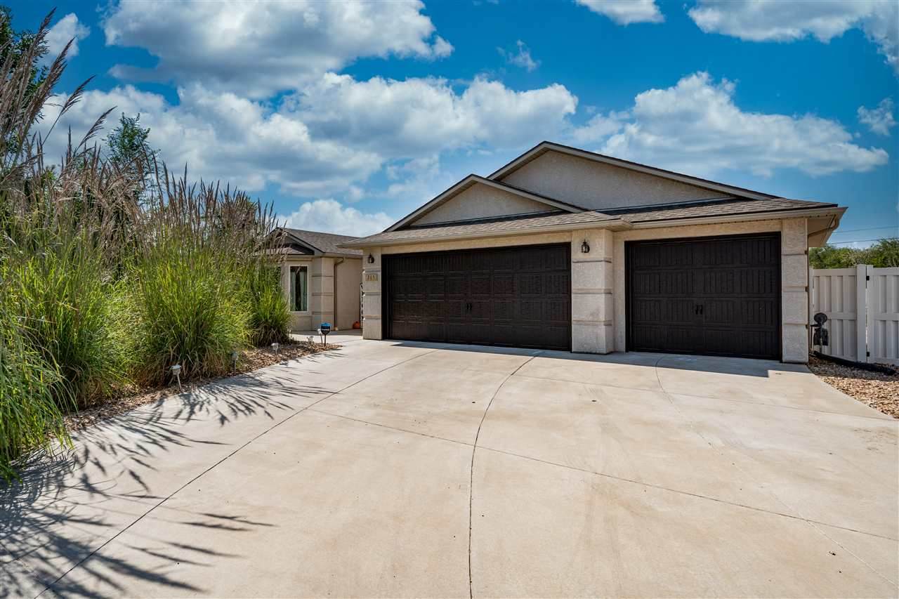 265 Silvertip Way - Photo 1