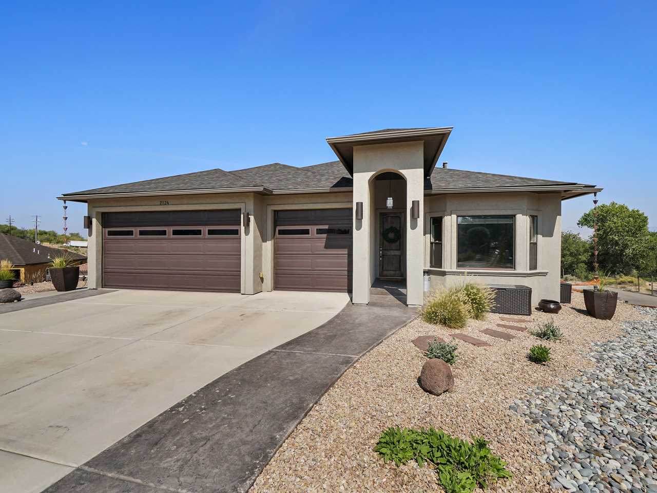 2124 Riverbend Court - Photo 1
