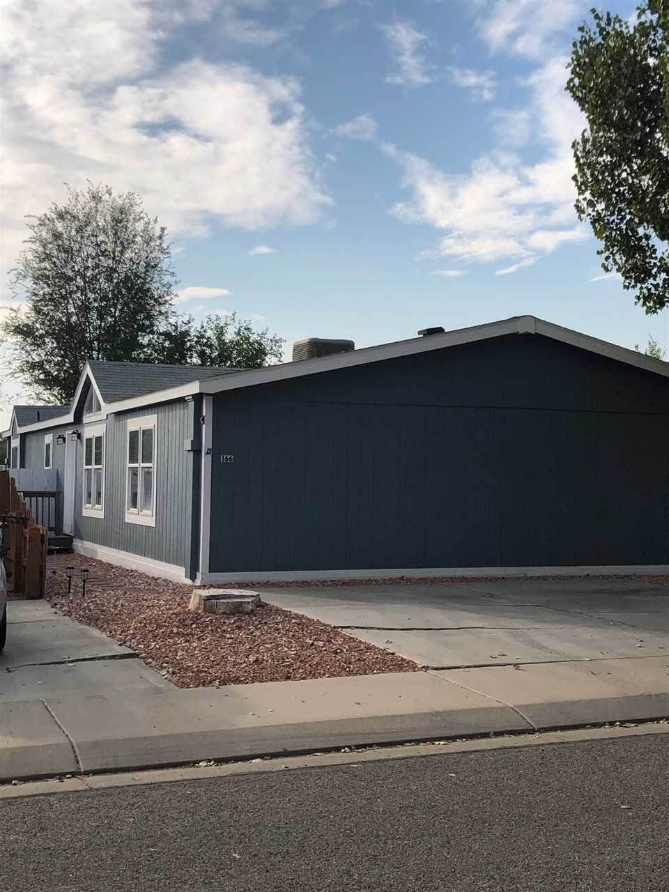 166 Honeysuckle Circle - Photo 1