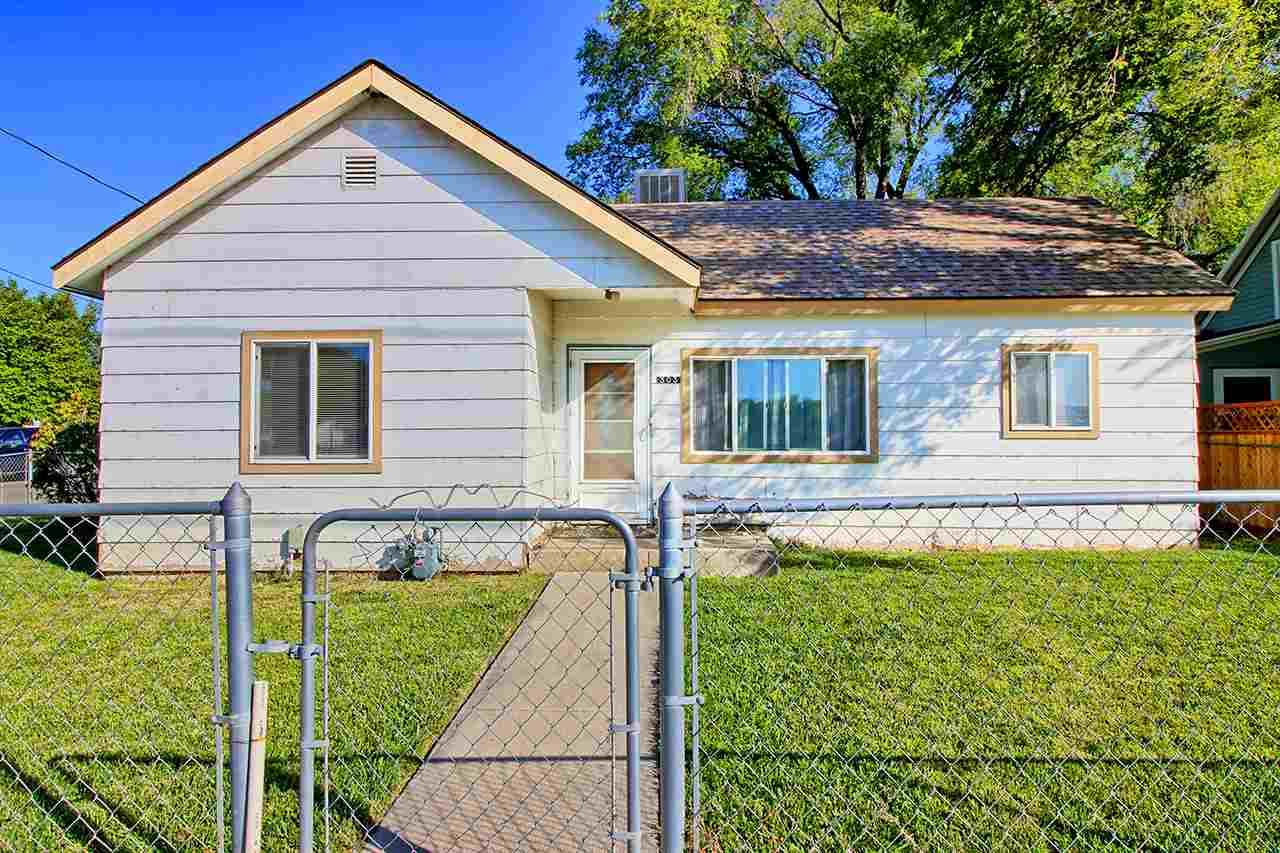 303 Ottley Avenue - Photo 1