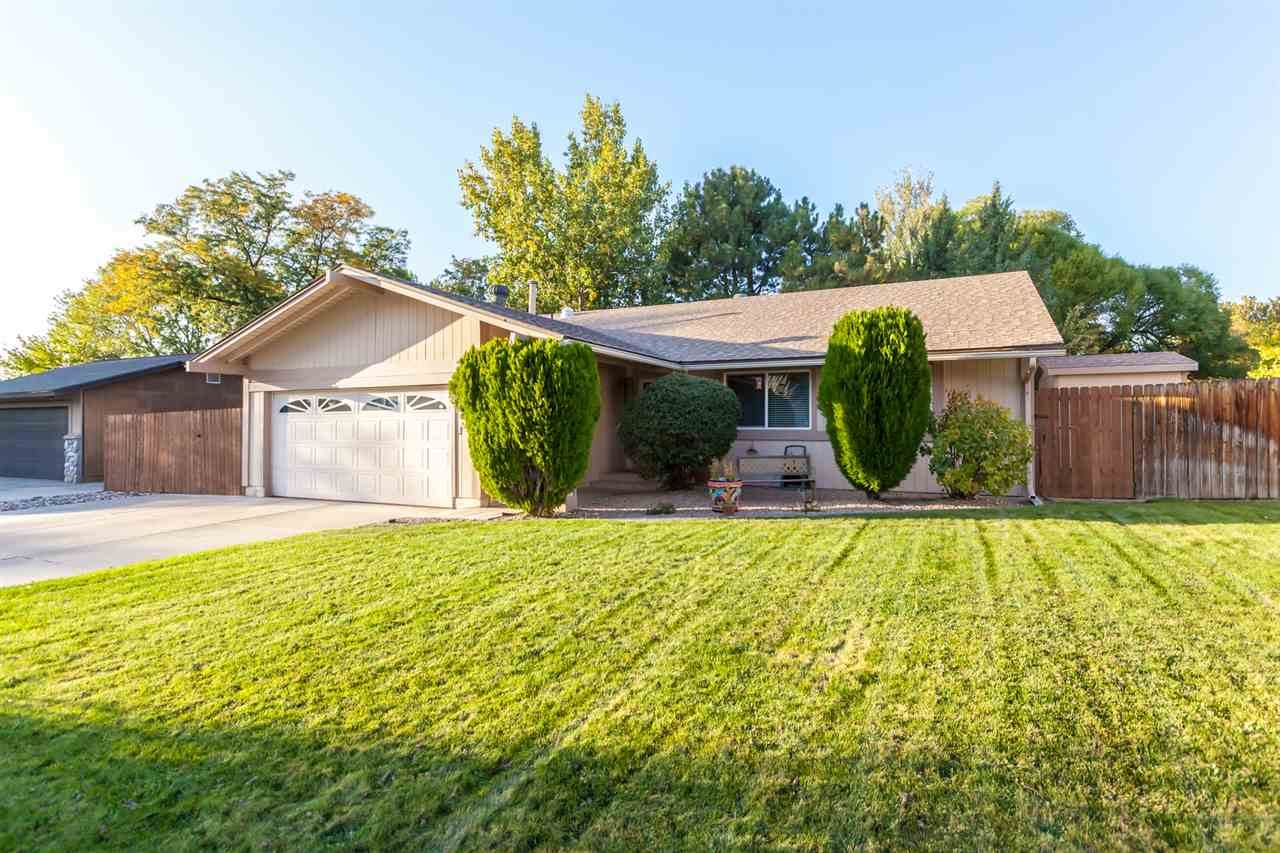 2120 Barberry Avenue - Photo 1