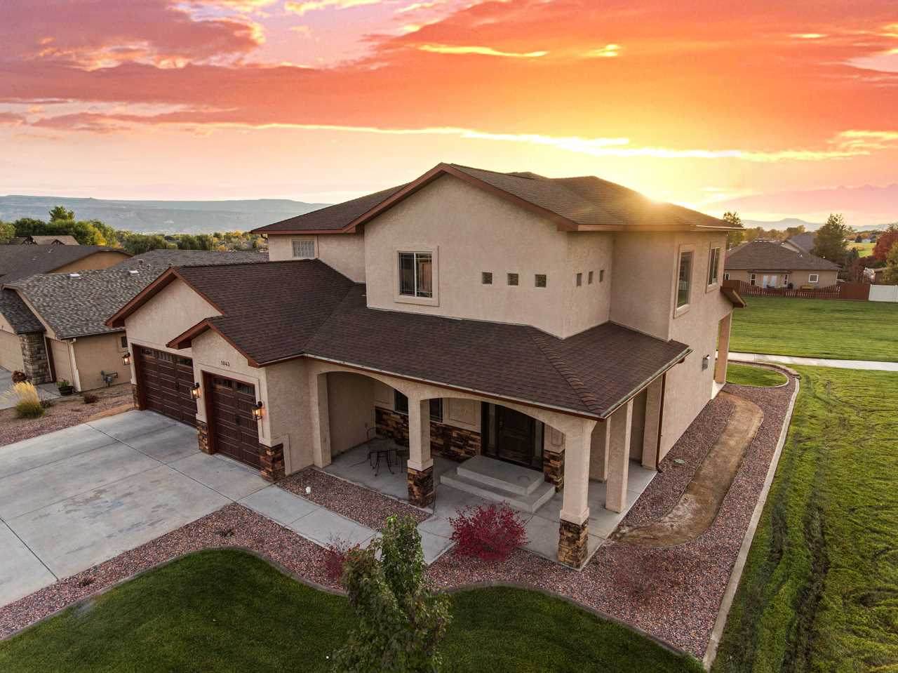 1043 Echo Canyon Street - Photo 1