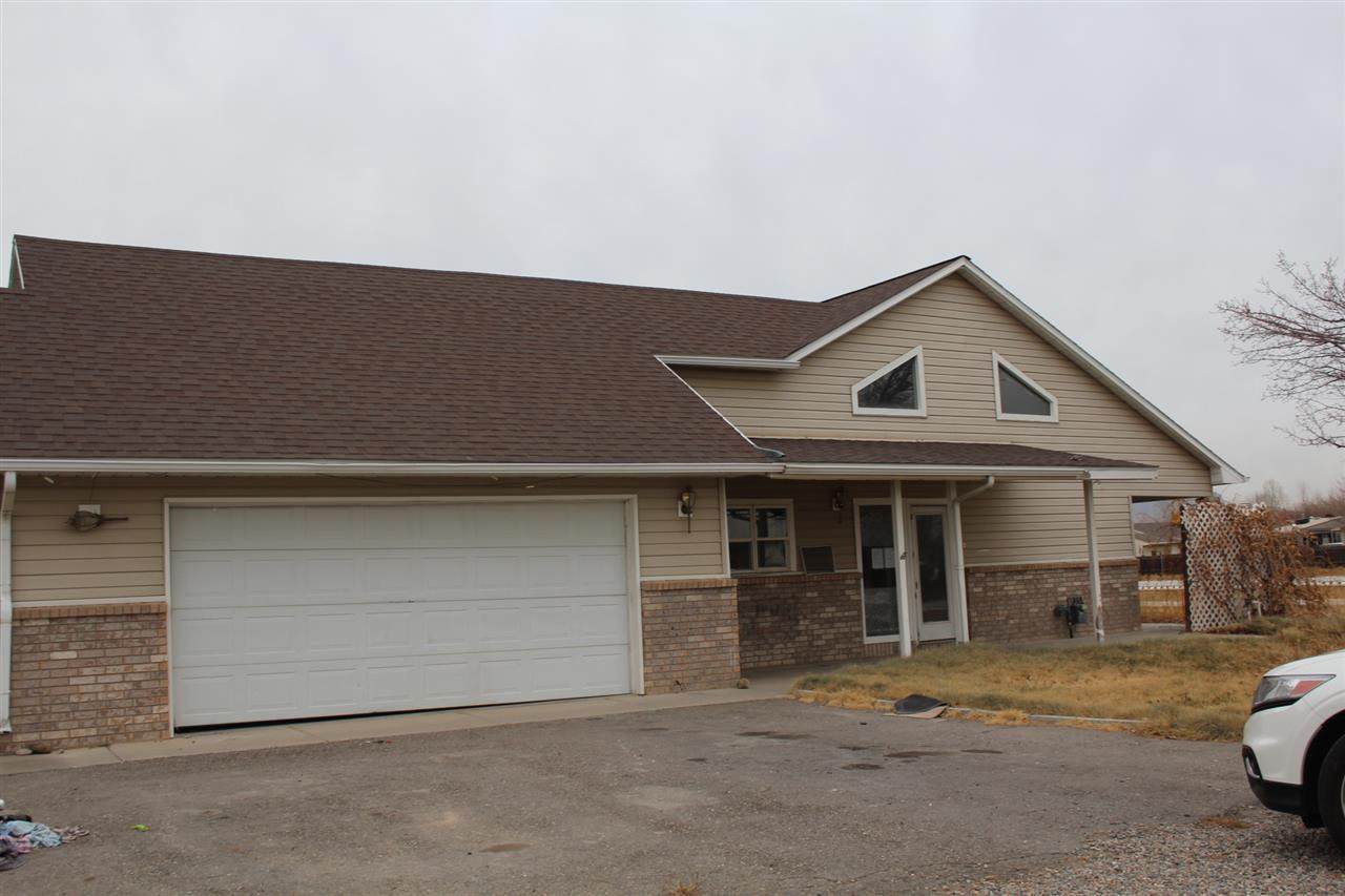 3124 D Road - Photo 1