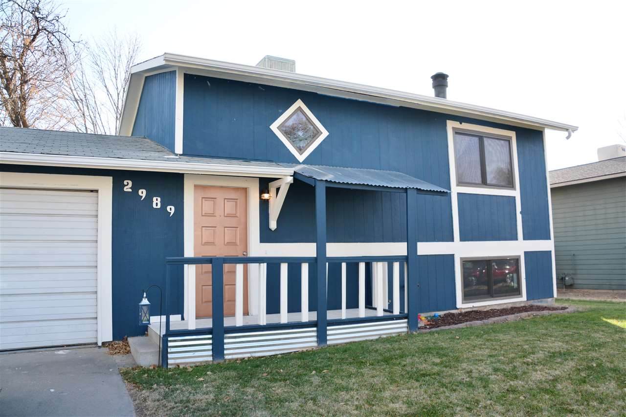 2989 Walnut Avenue - Photo 1