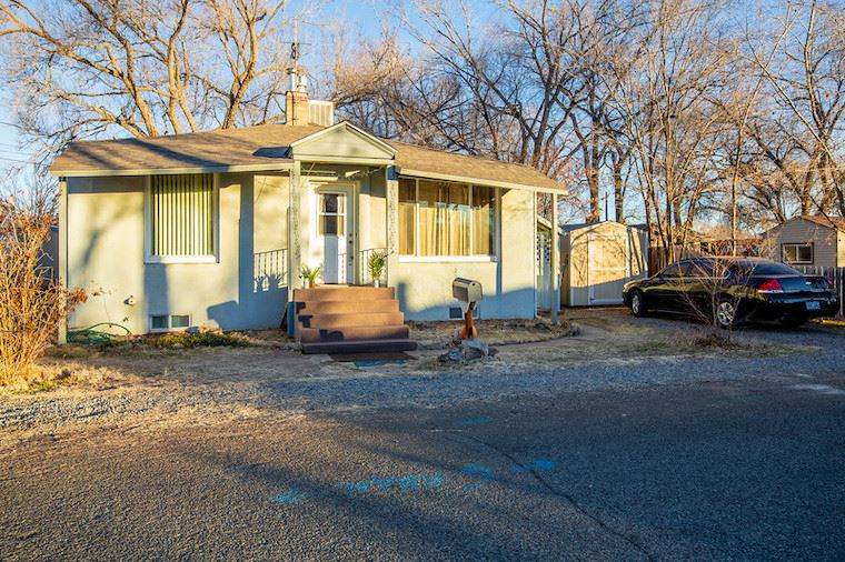 304 Pine Street - Photo 1