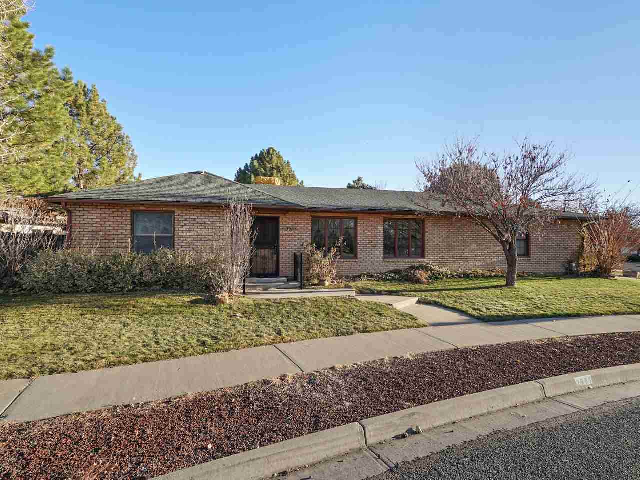 3986 Piazza Lane - Photo 1