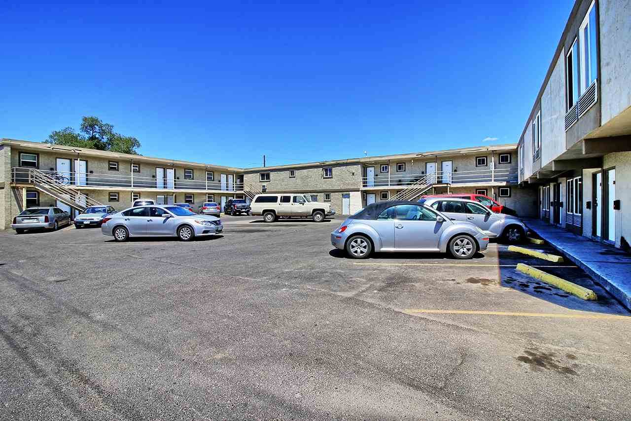 1600 North Avenue - Photo 1