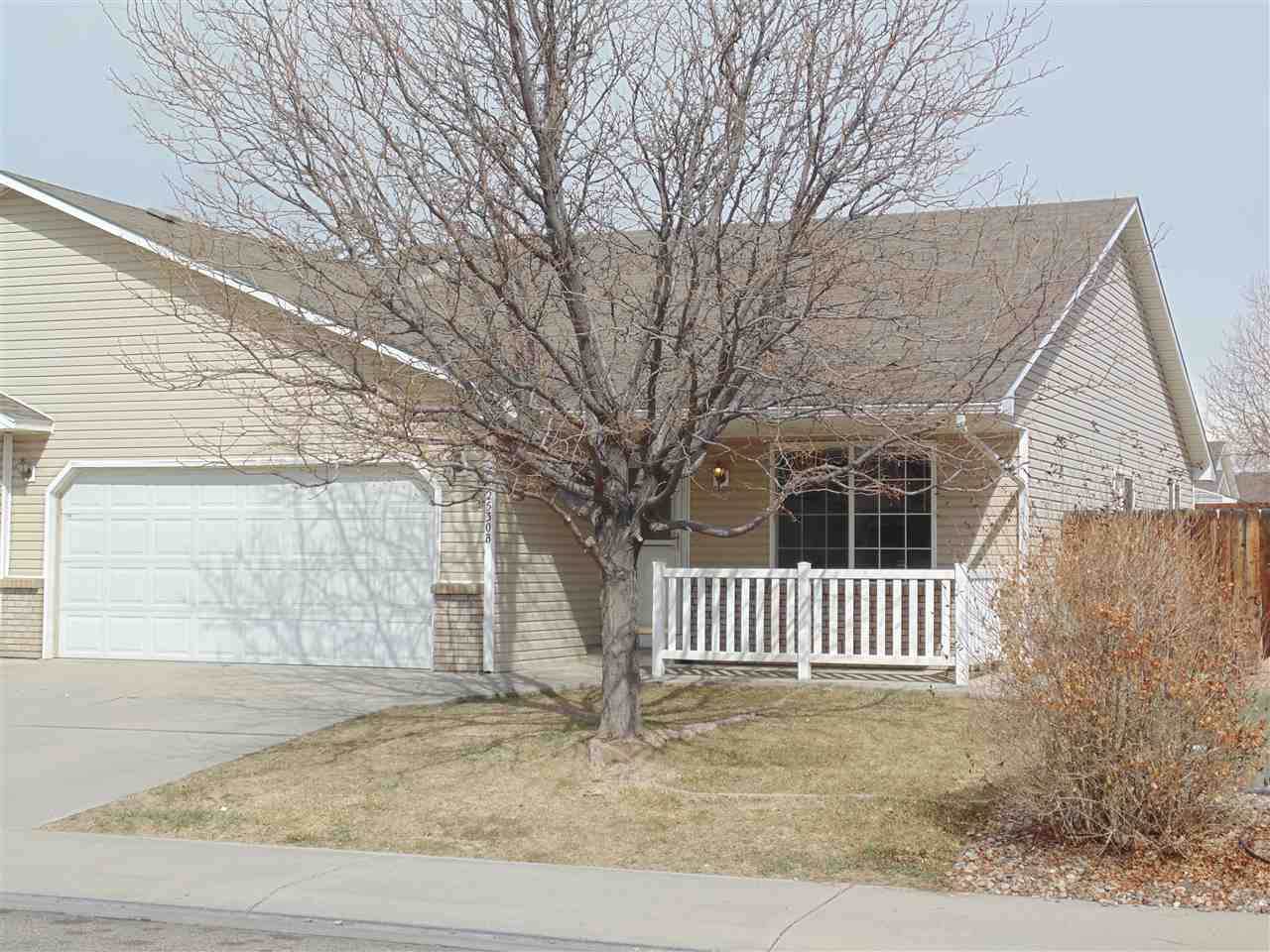 2530 Shetland Drive - Photo 1