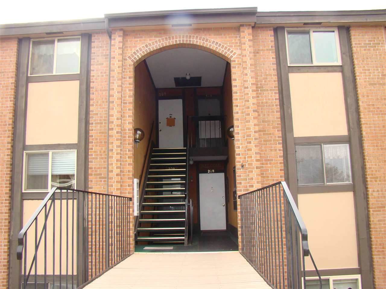 961 Lakeside Drive - Photo 1
