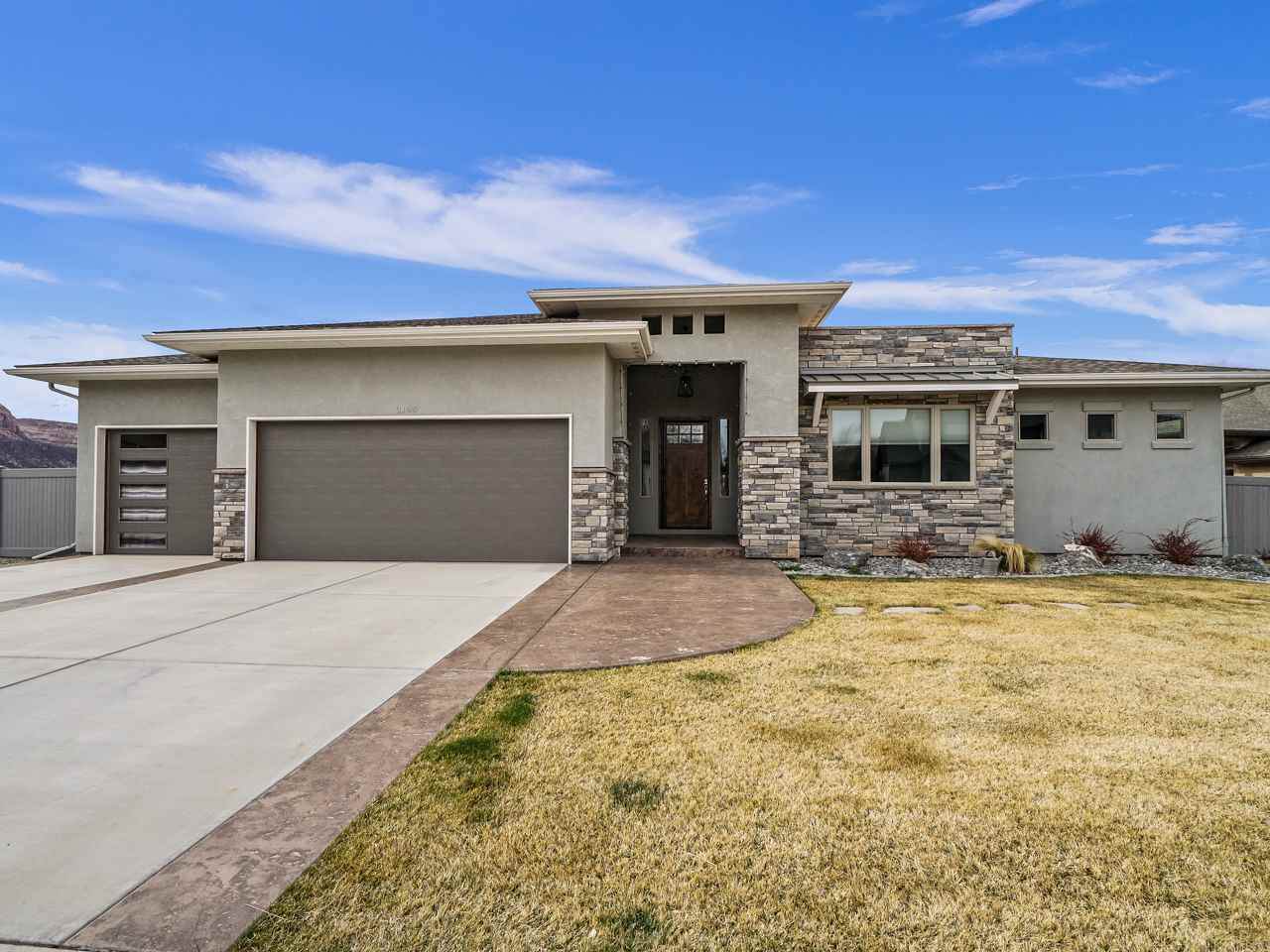 2190 Knowles Canyon Avenue - Photo 1