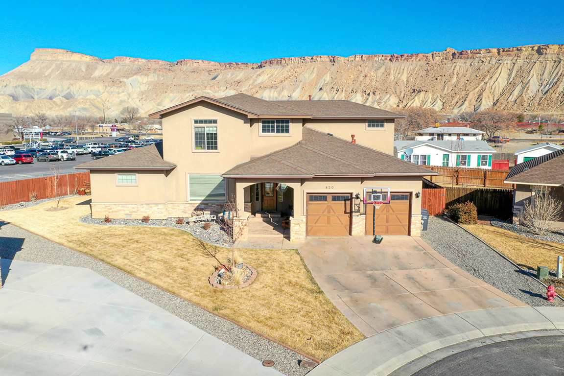 820 Cabernet Court - Photo 1