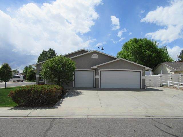 661 Thornhill Court - Photo 1