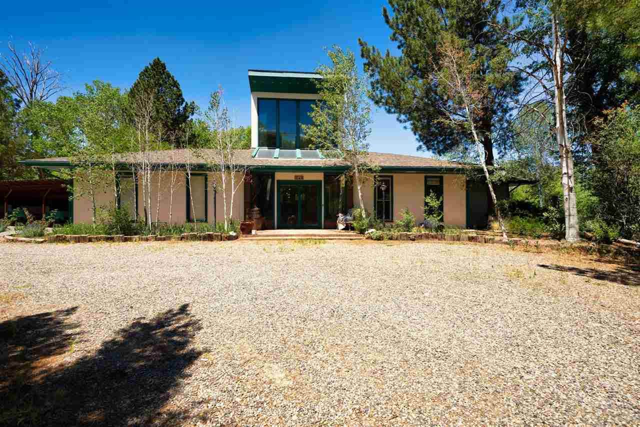 346 Redlands Road - Photo 1