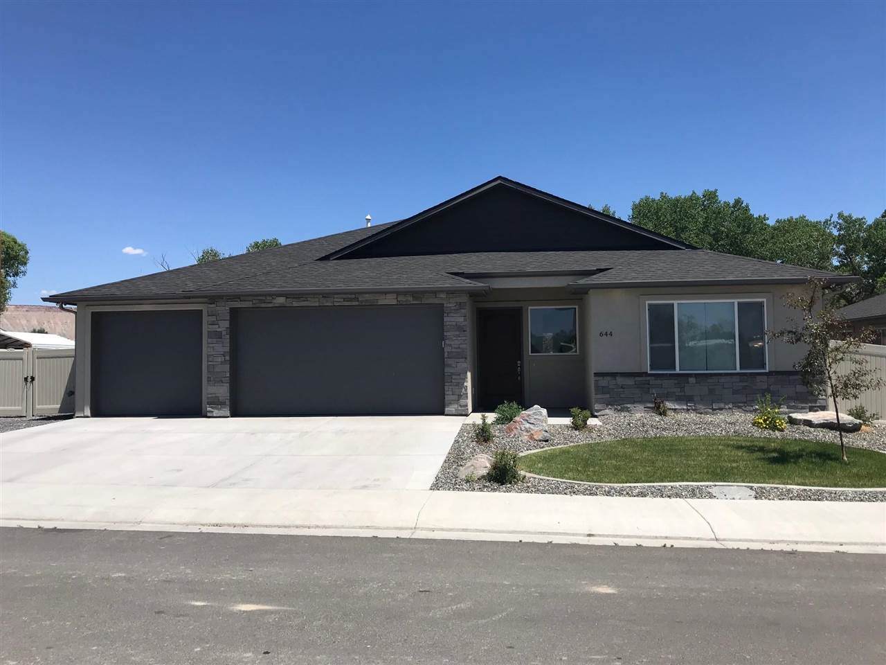 644 Thunder Ridge Drive - Photo 1