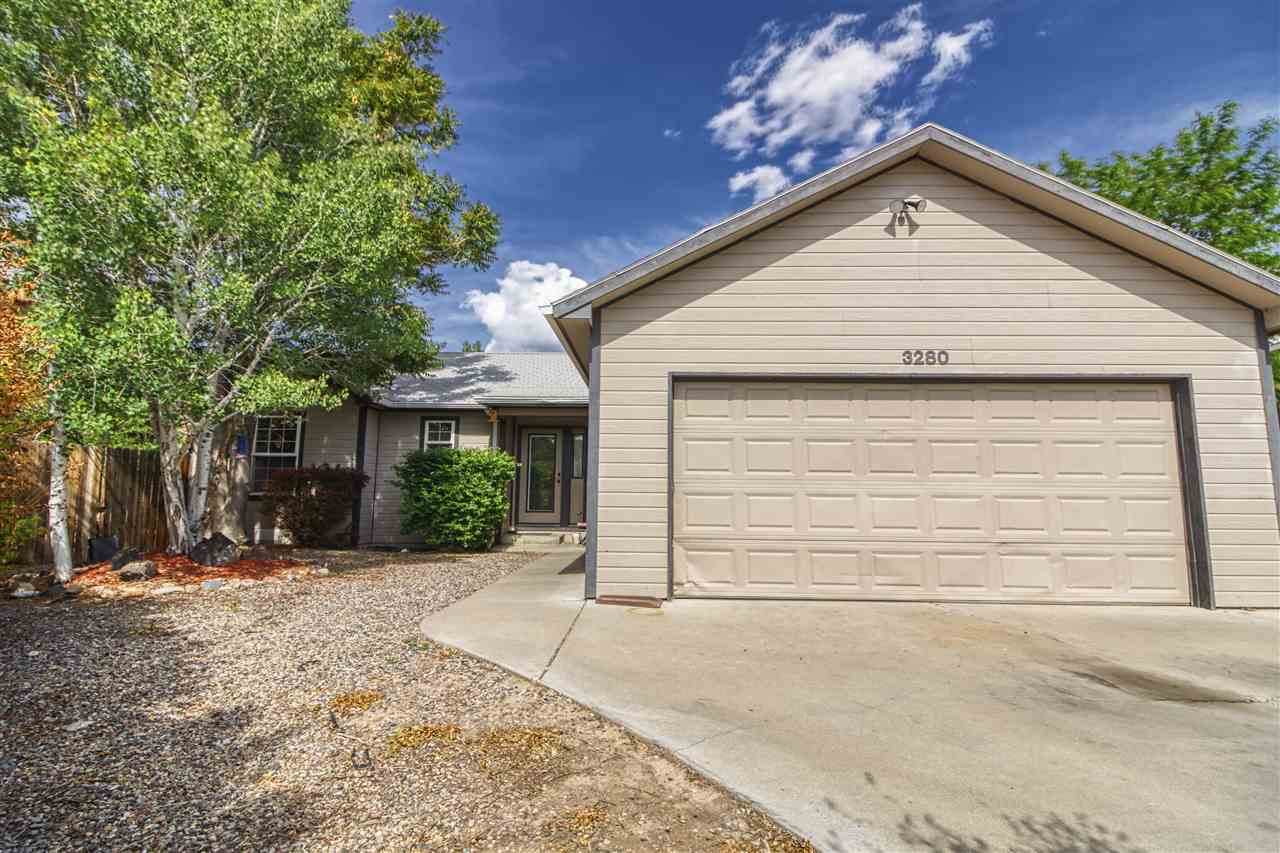 3280 Mountain Oak Court - Photo 1