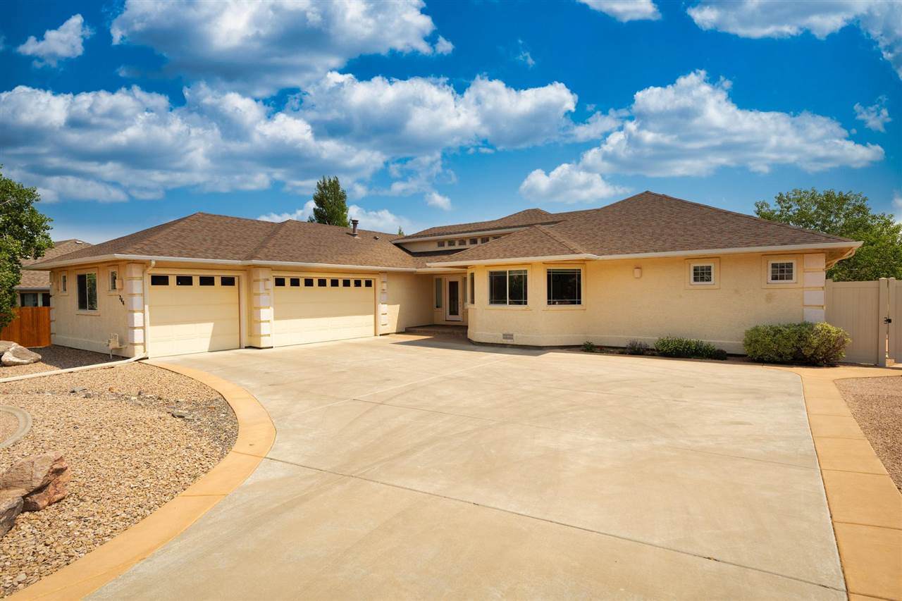 344 Serpents Trail Drive - Photo 1