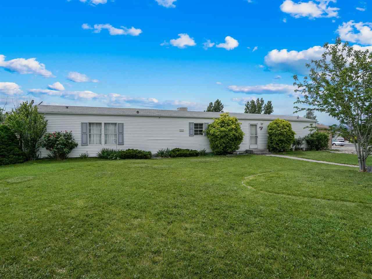 484 Niagara Circle - Photo 1
